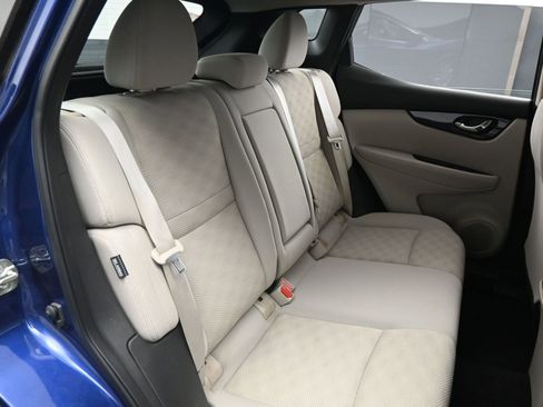 Used 2020 Nissan Rogue Sport SV w/ All-Weather Package image 13