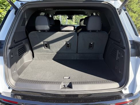 New 2026 Chevrolet Traverse RS image 23