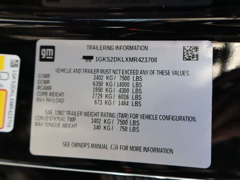 Used 2021 GMC Yukon Denali w/ Denali Premium Package image 46