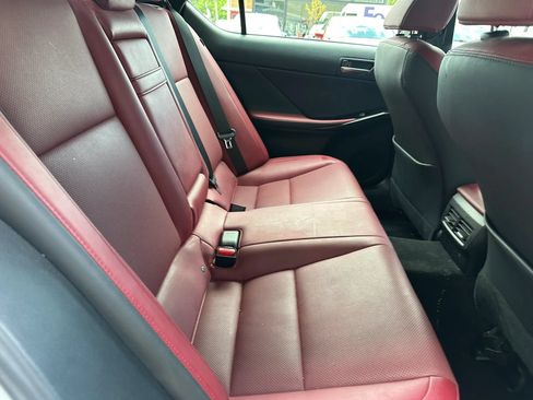 Used 2021 Lexus IS 300 RWD image 14