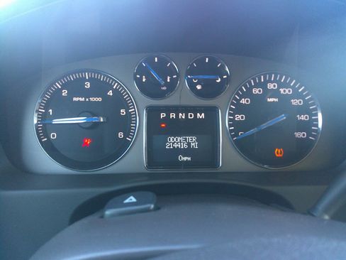 Used 2008 Cadillac Escalade AWD image 19