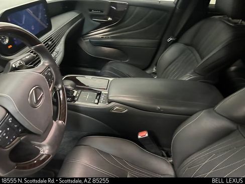 Used 2022 Lexus LS 500 w/ Interior Upgrade Package RWD image 17