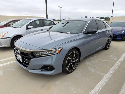 Used 2021 Honda Accord Sport image 3