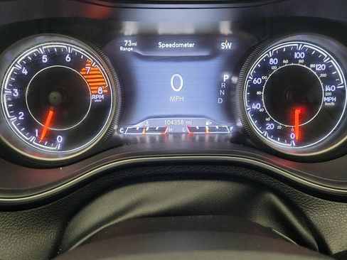 Used 2019 Jeep Cherokee Limited AWD/4WD image 23