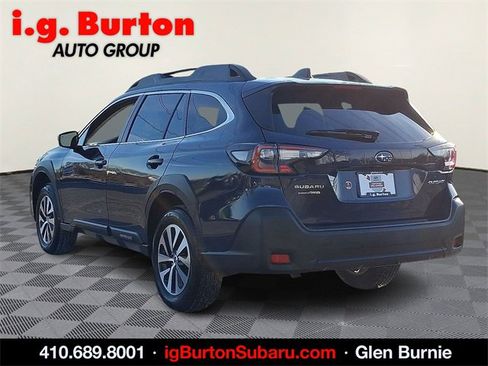 Used 2025 Subaru Outback Premium image 4