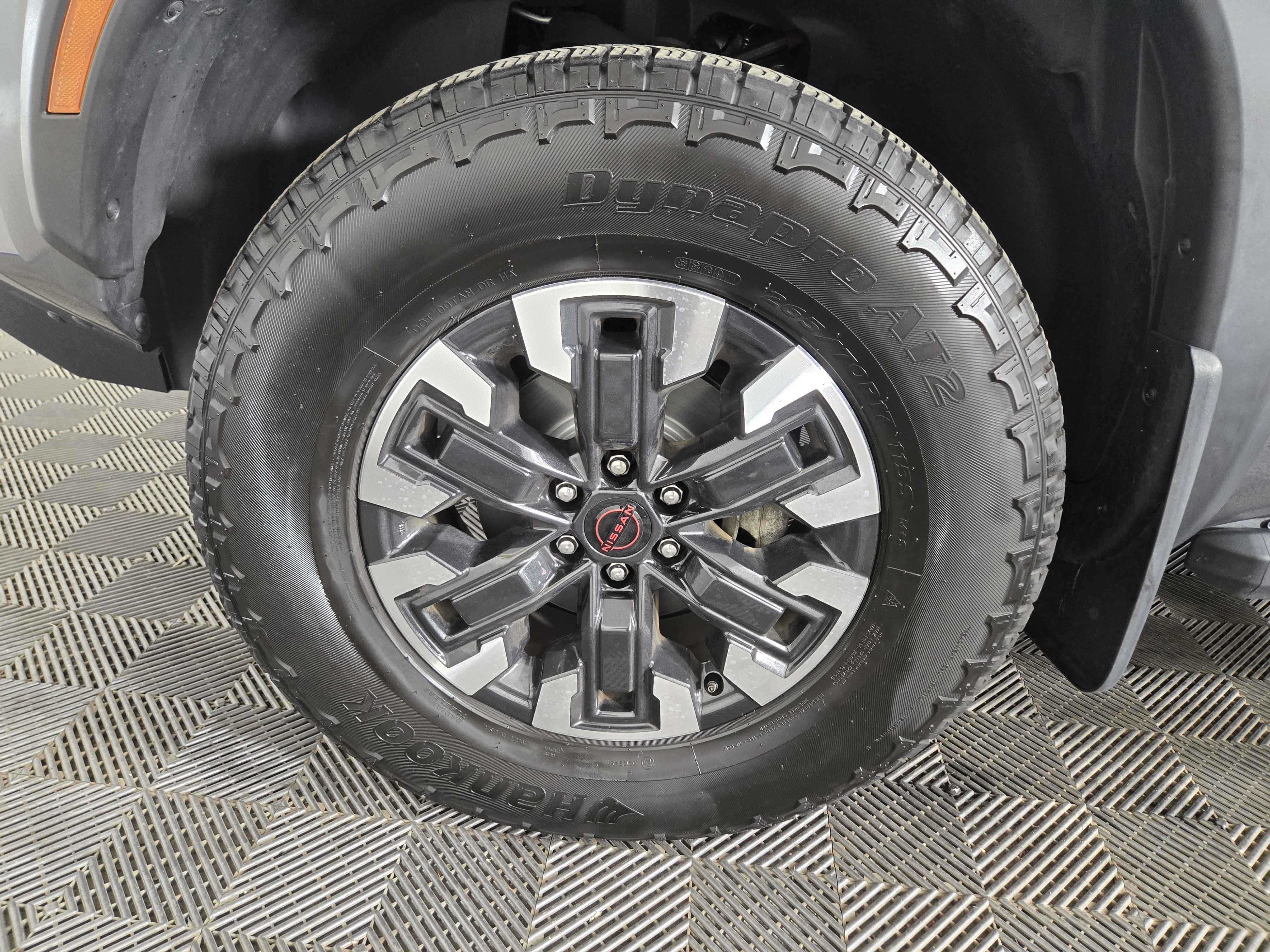 Used 2024 Nissan Frontier PRO-4X w/ Off-Road Protection Package AWD/4WD image 32