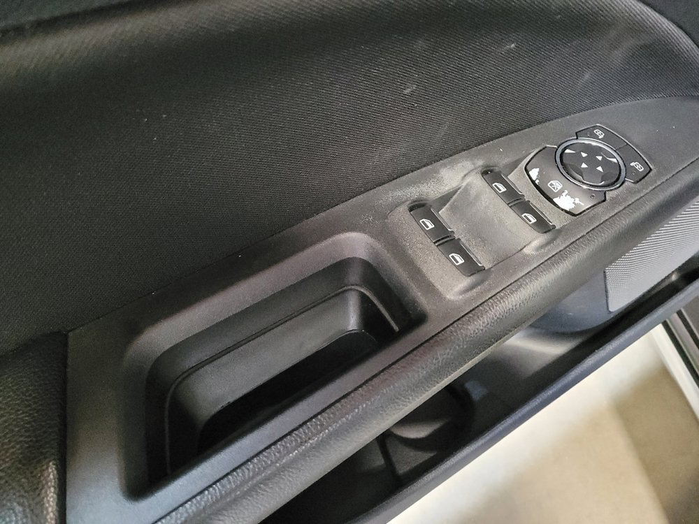 Used 2018 Ford Fusion SE w/ Fusion SE Technology Package FWD image 27