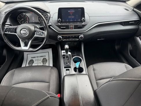 Used 2021 Nissan Altima 2.5 SV w/ SV Premium Package image 14