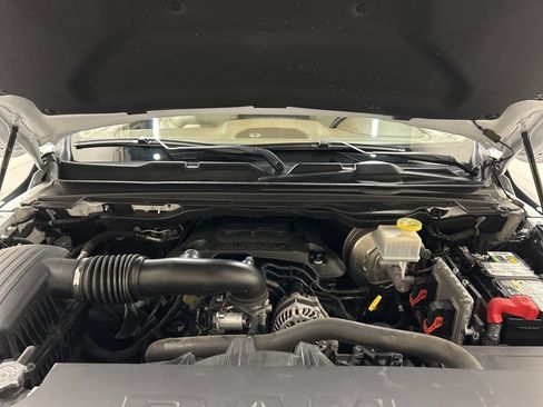 Used 2019 RAM 1500 Laramie image 12