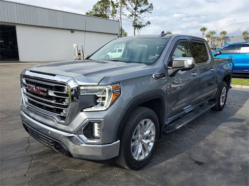 Used 2022 GMC Sierra 1500 SLT w/ SLT Premium Plus Package image 2