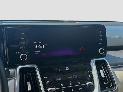 Used 2023 Kia Sorento SX FWD image 10