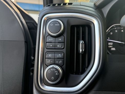 Used 2020 GMC Sierra 1500 Elevation w/ Elevation Value Package image 21