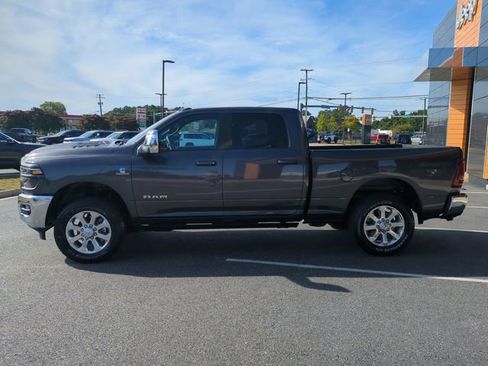 New 2026 RAM 2500 Laramie AWD/4WD image 7