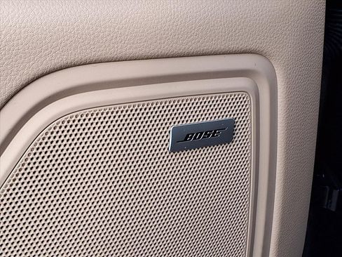 Used 2020 Porsche Macan image 30