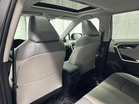 Used 2025 Toyota RAV4 XLE Premium image 46