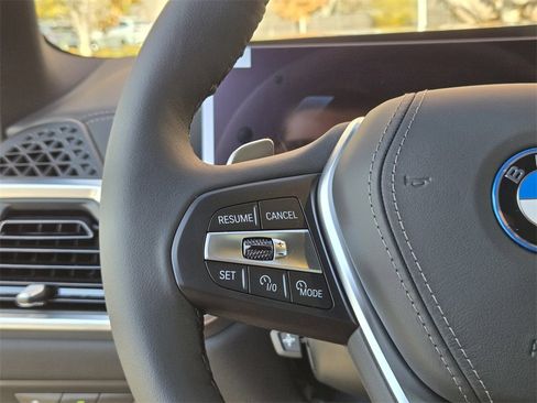 New 2026 BMW X5 xDrive50e w/ Premium Package image 30