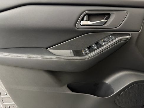 New 2026 Nissan Rogue SV FWD image 22