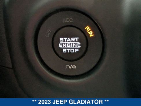 Used 2023 Jeep Gladiator Overland image 34