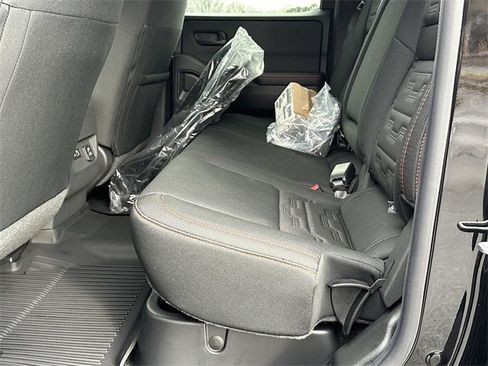 New 2026 Nissan Frontier PRO-4X w/ Pro-4x Convenience Package image 15