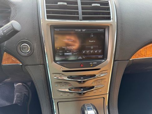 Used 2015 Lincoln MKX AWD w/ Equipment Group 102A image 12