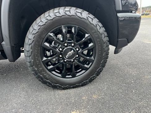 New 2026 Chevrolet Silverado 2500 High Country w/ High Country Premium Package AWD/4WD image 11