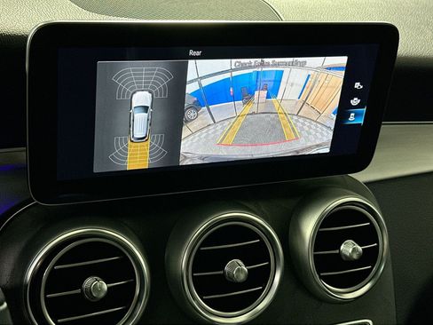 Used 2022 Mercedes-Benz GLC 300 4MATIC image 24