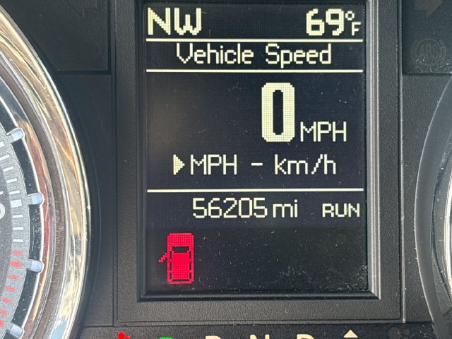 Used 2016 Chrysler Town & Country Limited FWD image 20