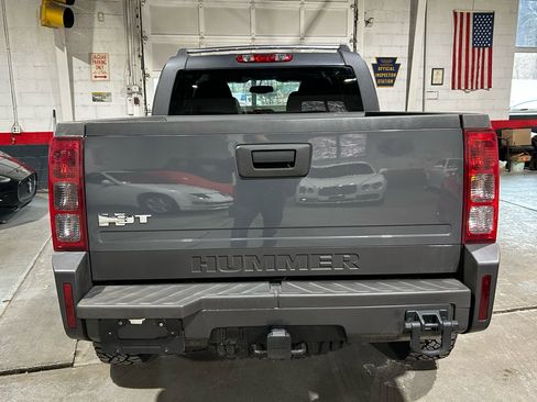 Used 2009 HUMMER H3T image 4