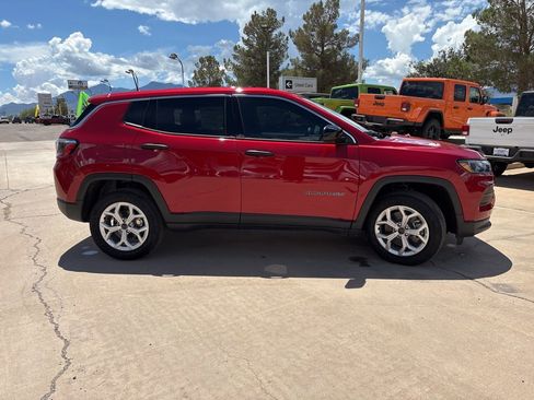 New 2025 Jeep Compass Sport image 4