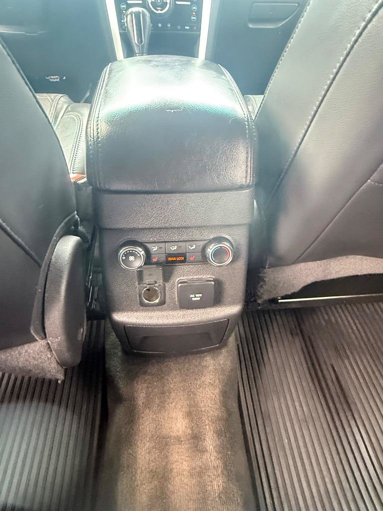 Used 2015 Ford Explorer Limited w/ Equipment Group 302A FWD image 4