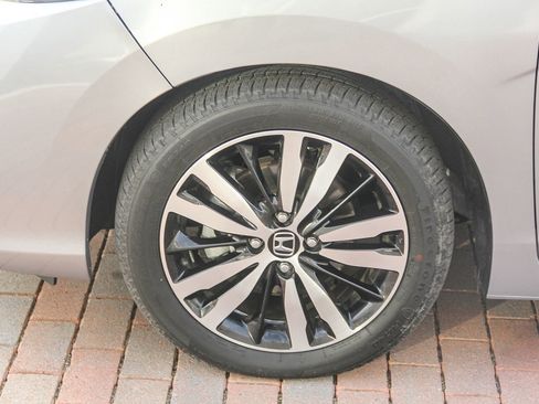 Used 2020 Honda Fit EX image 4