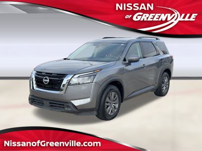 Used 2024 Nissan Pathfinder SV
