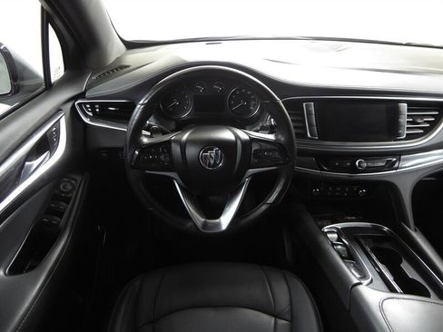 Used 2023 Buick Enclave Essence w/ Sport Touring Edition image 10