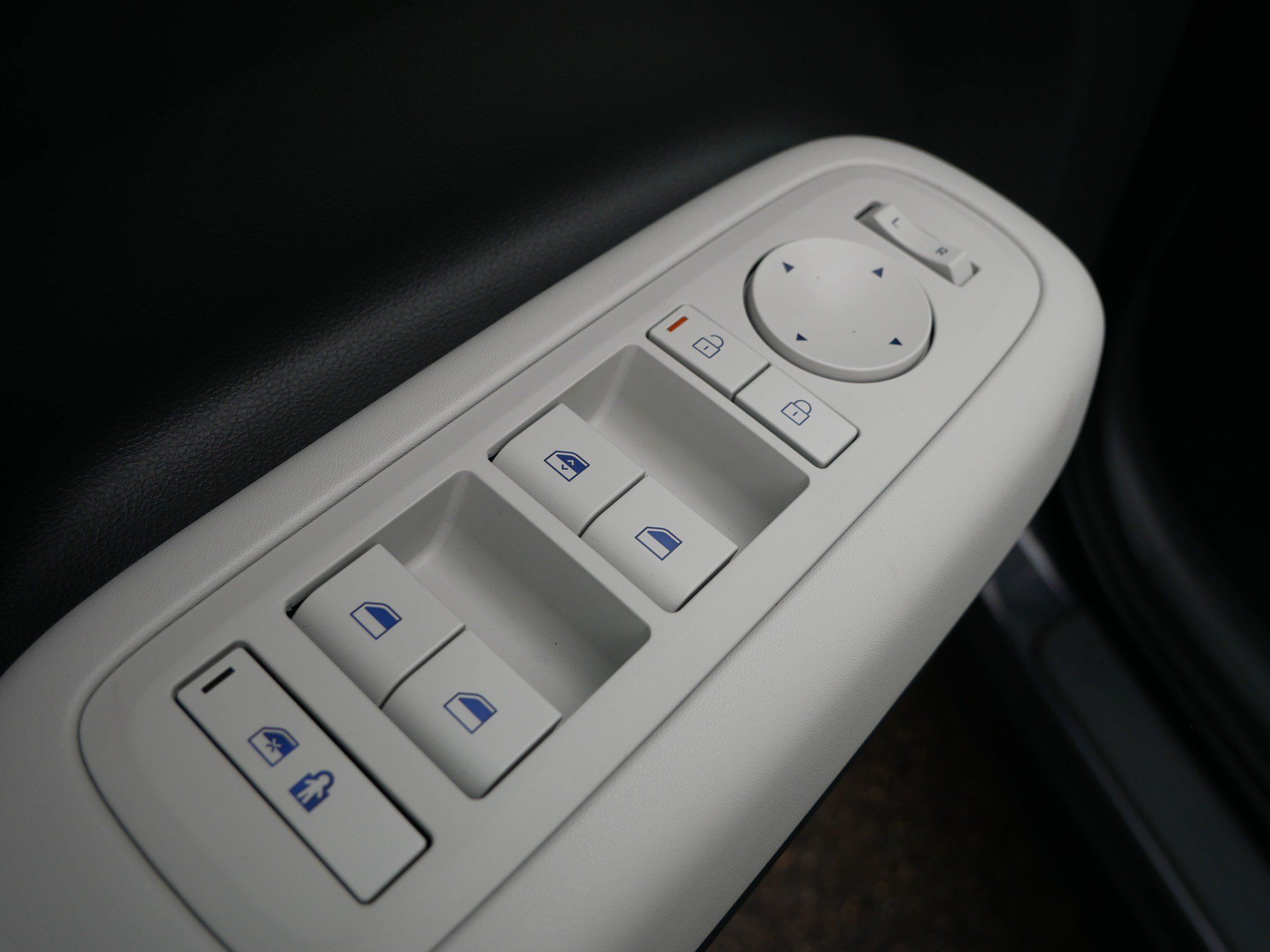 Certified 2026 Hyundai Santa Fe SE AWD/4WD image 19