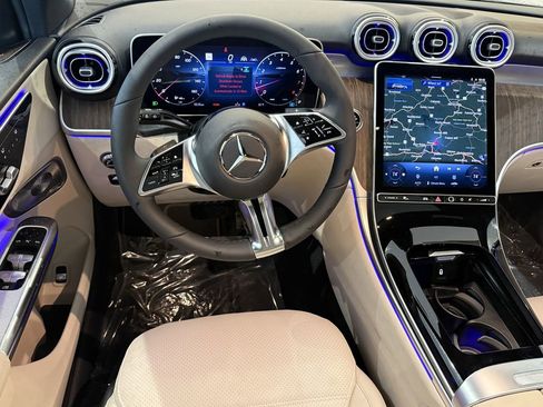 New 2026 Mercedes-Benz GLC 300 4MATIC image 13
