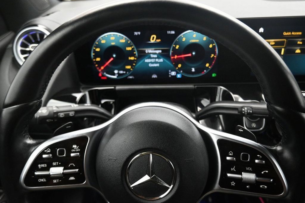 Used 2022 Mercedes-Benz GLA 250 4MATIC image 34