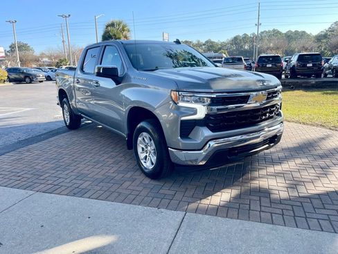 Used 2025 Chevrolet Silverado 1500 LT image 7