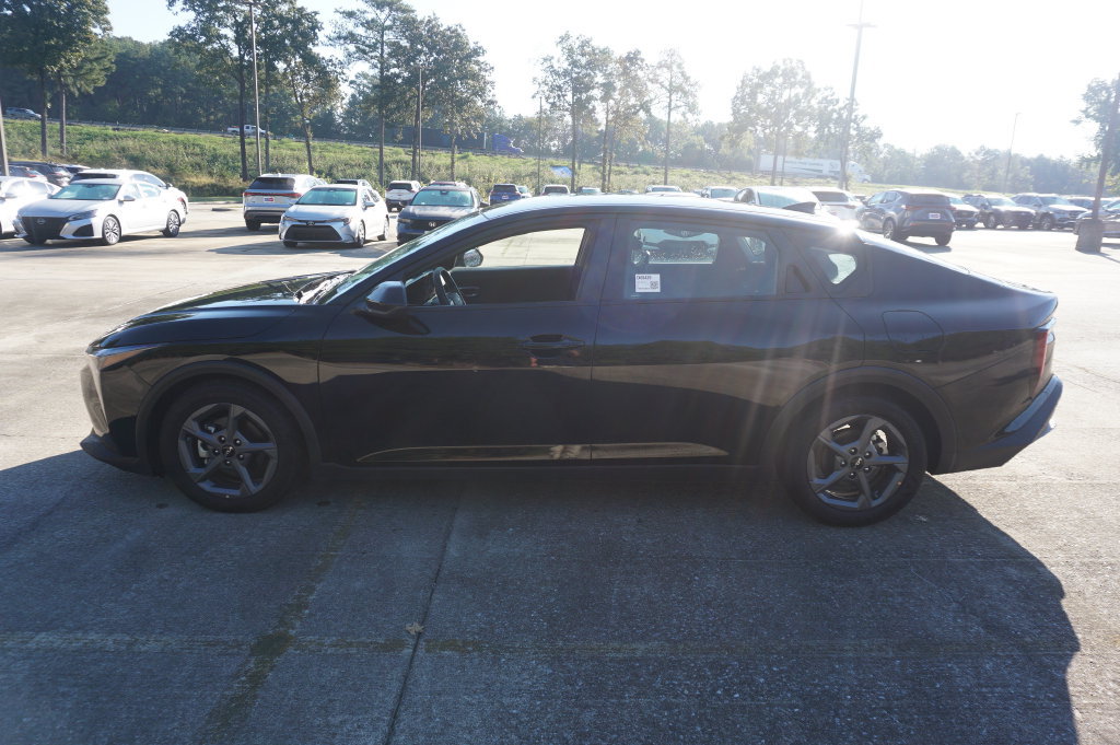 Used 2025 Kia K4 FWD image 16