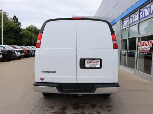 New 2026 Chevrolet Express 3500 Extended w/ Driver Convenience Package RWD image 9