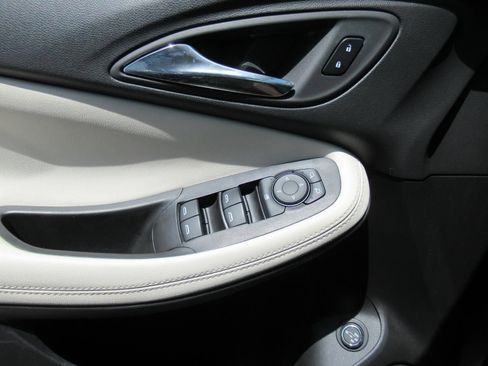 Used 2023 Buick Encore GX Select w/ Experience Buick Package FWD image 21