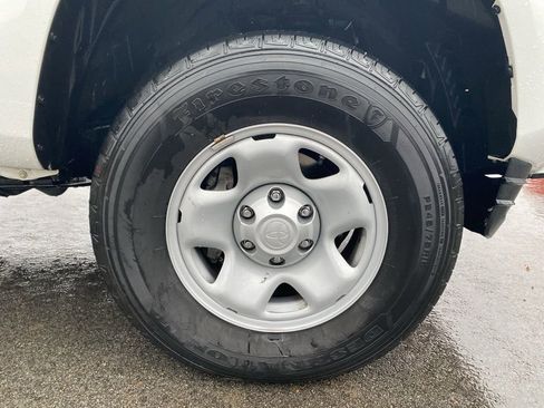 Used 2023 Toyota Tacoma SR image 9