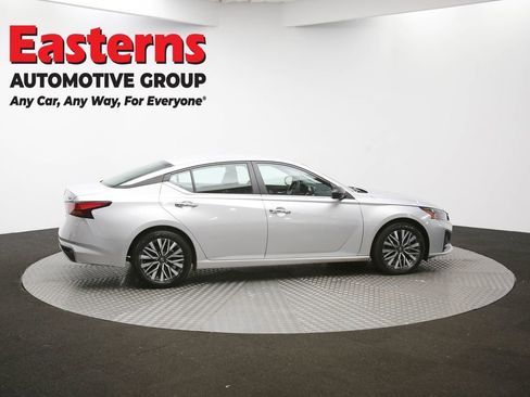 Used 2024 Nissan Altima 2.5 SV image 42