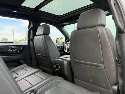 Used 2024 Chevrolet Tahoe Z71 w/ Luxury Package AWD/4WD image 21