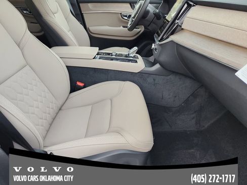 New 2026 Volvo XC90 B6 Plus w/ Protection Package Premier image 13