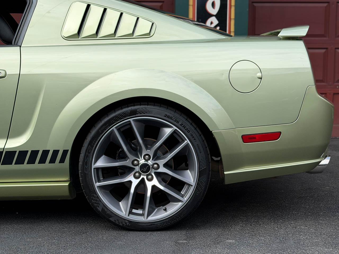 Used 2006 Ford Mustang GT Premium RWD image 33