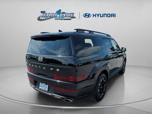 Used 2024 Hyundai Santa Fe SEL FWD image 8