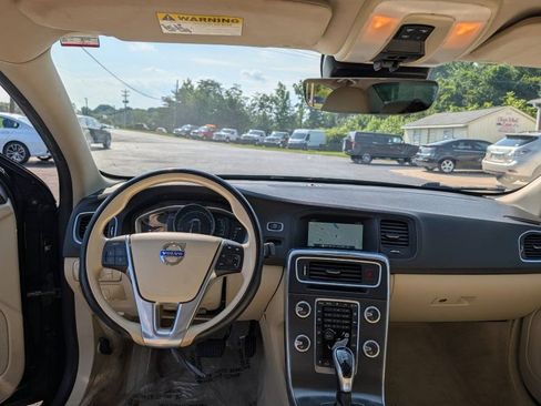 Used 2015 Volvo S60 T5 Premier FWD image 10