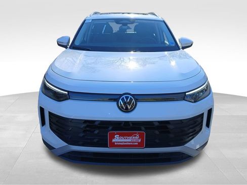 New 2026 Volkswagen Tiguan SE AWD/4WD image 8