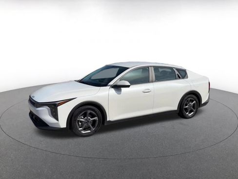 Used 2025 Kia K4 FWD image 6