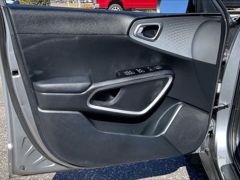 Used 2024 Kia Soul LX w/ Option Group 015 image 21